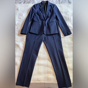 Express Pant Suit w/ Matching Blazer